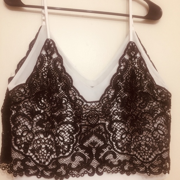 crop top - Picture 3 of 3